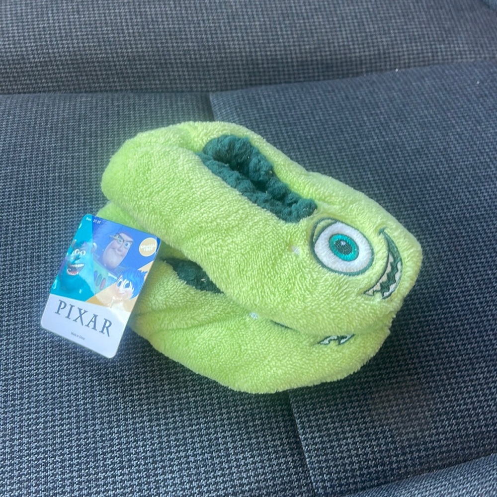 Snuggle Toes Disney Pixar slippers